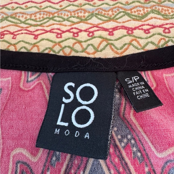 Solo Moda Sequine Front Colorful Patterned Long Sleeve Top Size S/P - Picture 7 of 8